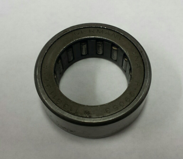 113-311-375X Front Pinion Bearing Adapter Race VW 113/002, New, 22x32x20