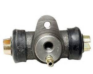 113-611-057B FRONT WHEEL CYLINDER  