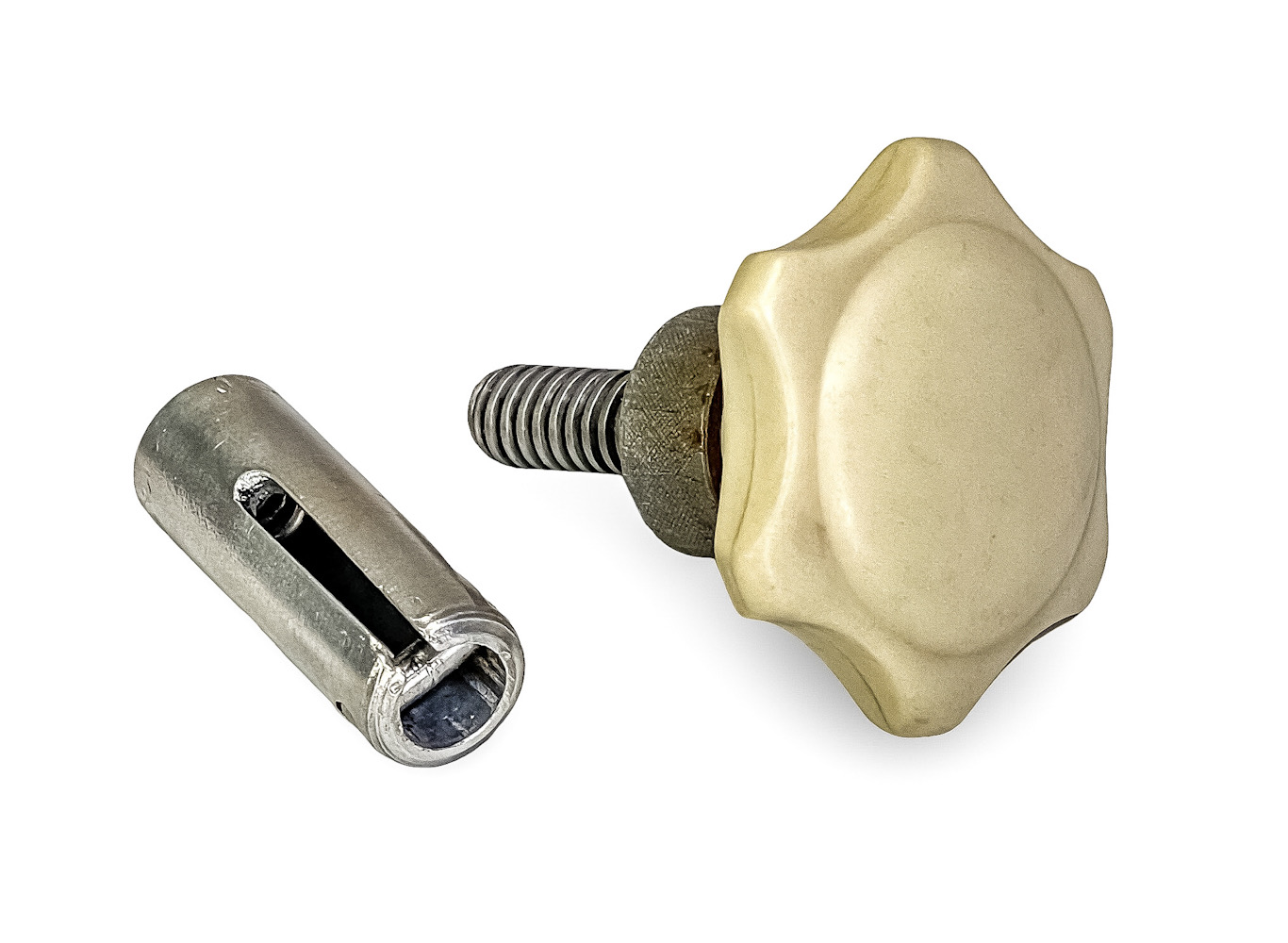 113711623A / 111711681 - PRE OWNED GENUINE OEM GERMAN VW VOLKSWAGEN HEATER CONTROL KNOB ASSEMBLY FOR 1952-67 VW TYPE 1 BEETLE, KARMANN GHIA, TYPE 2 SPLIT BUS