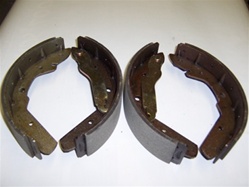 TYPE 2 BUS REAR DRUM BRAKE SHOES 1973-79